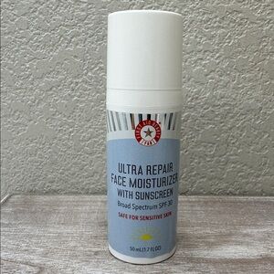 $11 🌙 First Aid Beauty Ultra Repair Face Moisturizer  Sunscreen SPF 30 Exp 1/26